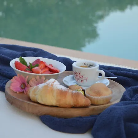 Tenute Masseria Notari * بورغوني